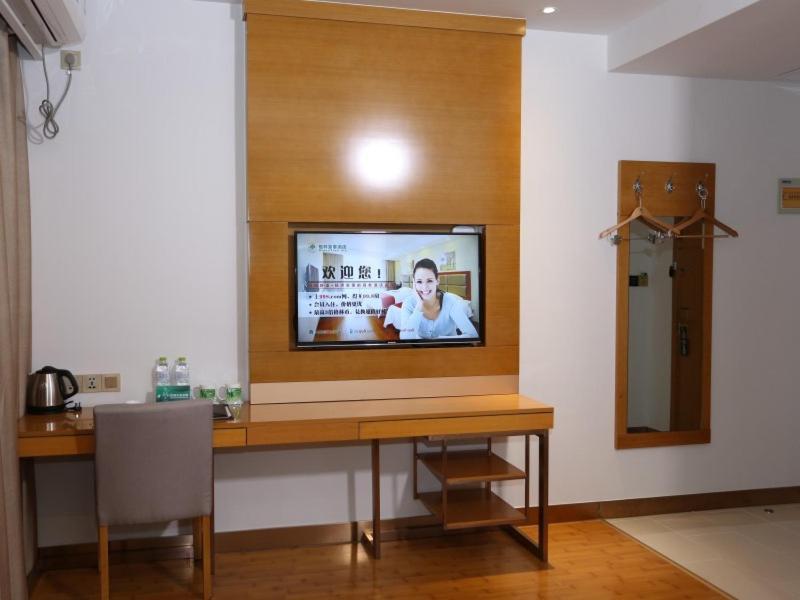 Greentree Inn Macheng Cultural Town Business Hotel Екстер'єр фото