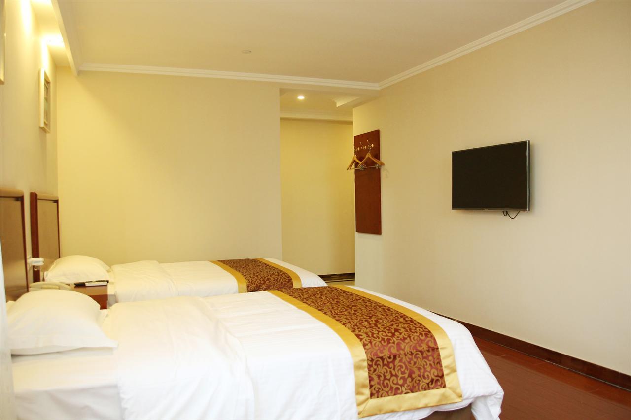 Greentree Inn Macheng Cultural Town Business Hotel Екстер'єр фото