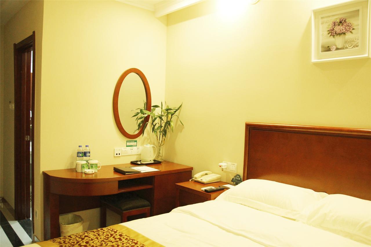 Greentree Inn Macheng Cultural Town Business Hotel Екстер'єр фото