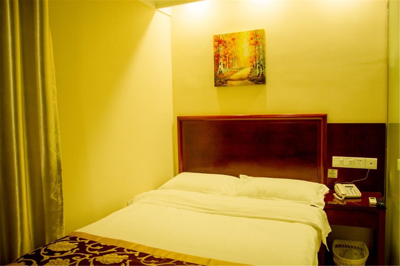 Greentree Inn Macheng Cultural Town Business Hotel Екстер'єр фото