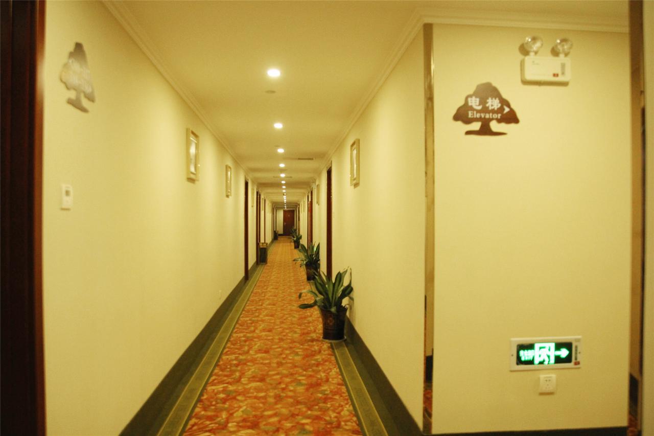 Greentree Inn Macheng Cultural Town Business Hotel Екстер'єр фото